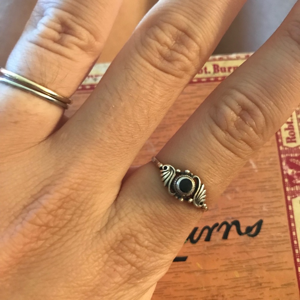 Sterling Silver Ring Size 7 onyx style stone